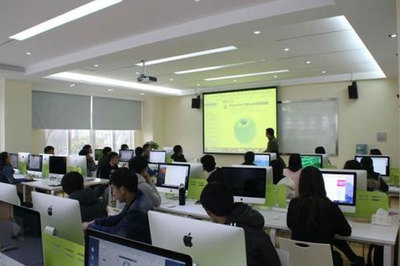 軟件工程專業(yè)與計算機技術(shù)培訓 構(gòu)建職業(yè)競爭力的雙引擎